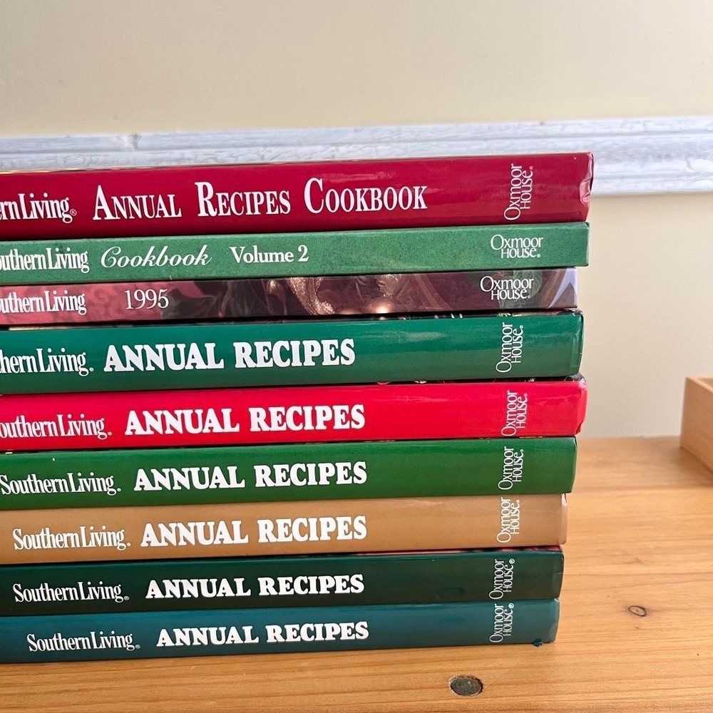 Southern Living Cookbook Lot of 9 Annual Recipes 90s Cooking Baking Traditional - Picture 4 of 8